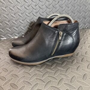Dansko Leyla Ankle Booties Size 38 Black Leather Hidden Wedge Side Zip GUC!